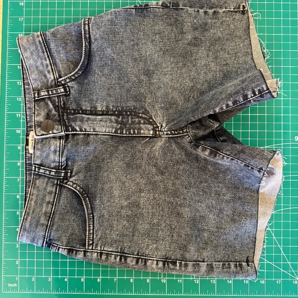 Ripton Black Acid Cutoff Jean Shorts (Jorts), Women's 25 - Picture 4 of 6
